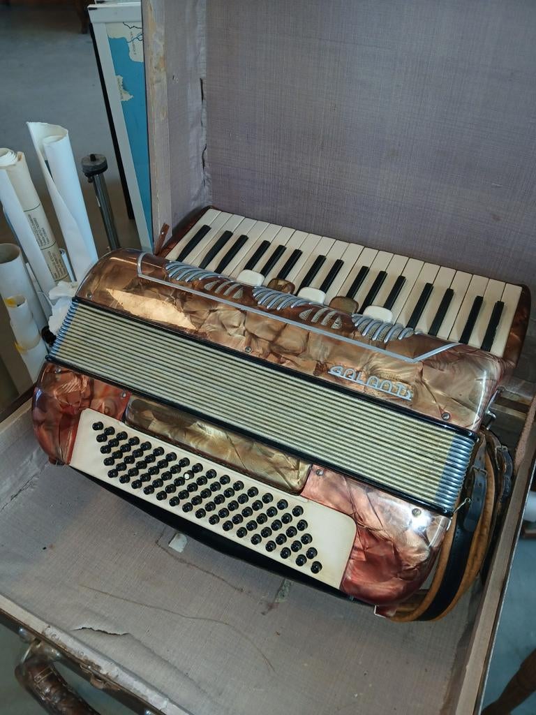 Galanti Accordeon voor de liefhebber - Estafette Harlingen, Muziek en Instrumenten, Accordeons, Gebruikt, Overige formaten, Met koffer