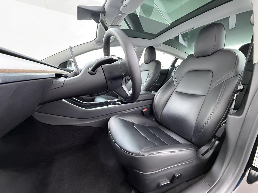 Tesla Model 3 Standard RWD Plus 60 kWh Trekhaak LFP ACCU dus, Automaat, 238 pk, Achterwielaandrijving, 370 km