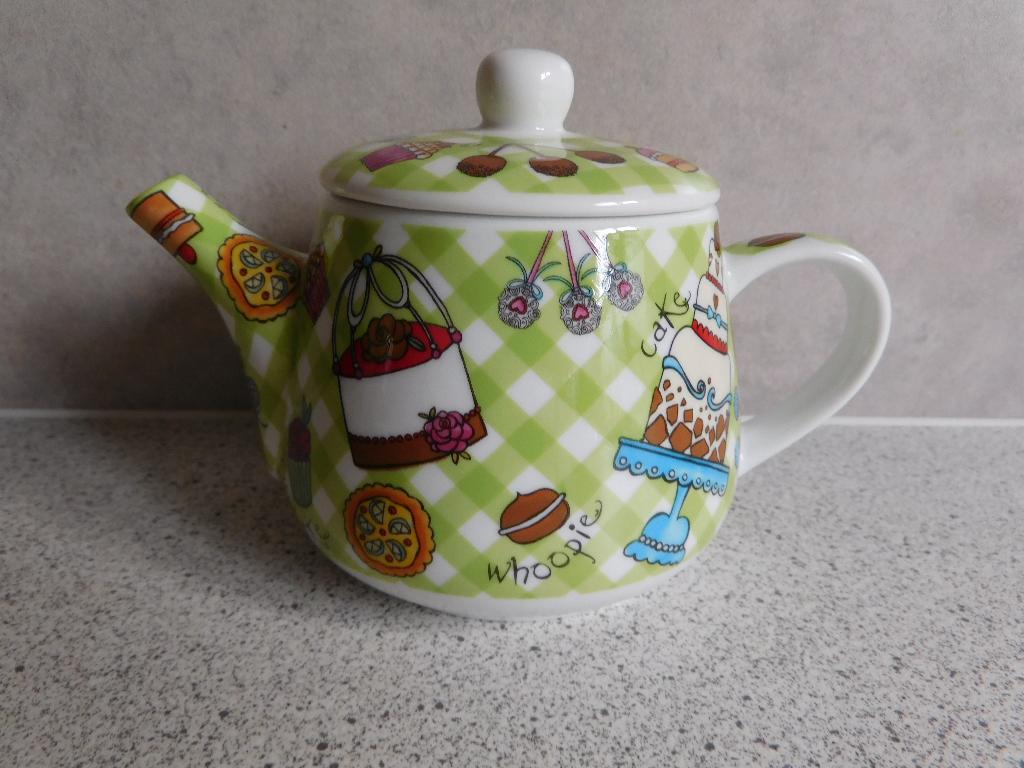 Theepot Tea for One Cup Cake Party by Xenos, Overige materialen, Overige typen, Ophalen of Verzenden, Zo goed als nieuw