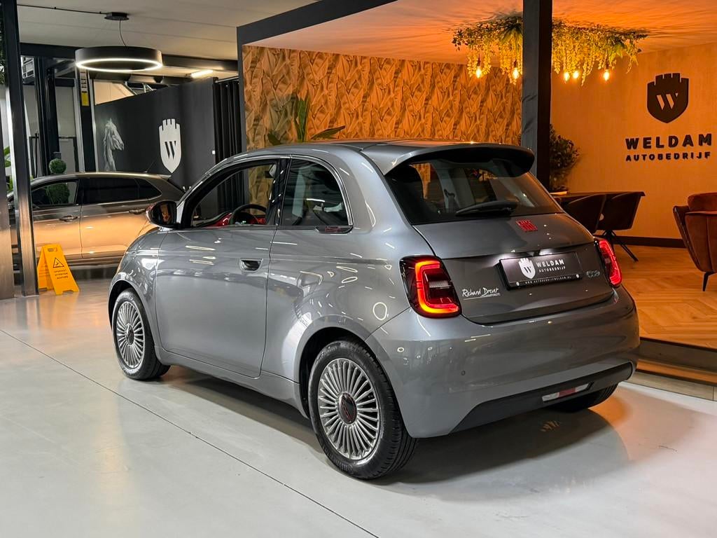 Fiat 500 La Prima 42 kWh Garantie Camera Cruise Navi Clima L, Stof, Gebruikt, 118 pk, 4 stoelen