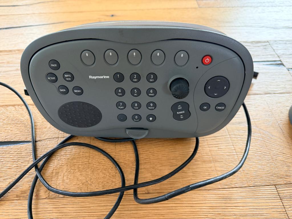 Raymarine E55061 remote keyboard voor E80 en E120 nieuwstaat, Ophalen, Zo goed als nieuw, Kaartplotter of Fish Finder