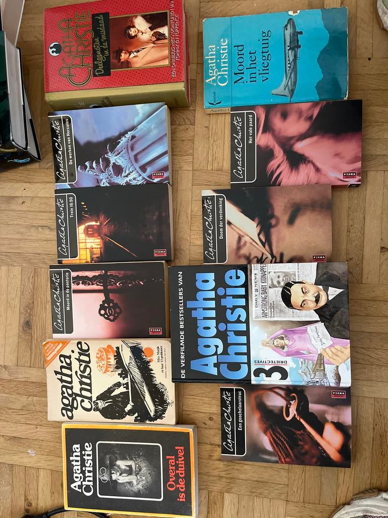 Agatha Christie Boeken Collectie 11 stuks-  20,00  euro, Boeken, Detectives, Ophalen of Verzenden, Gelezen, Tv-bewerking