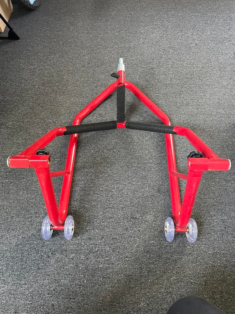 Motorfiets paddockstand, Motoren, Ophalen