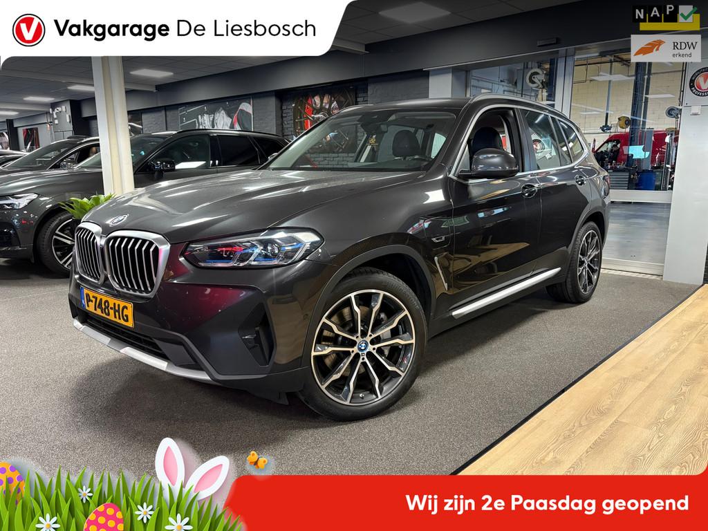 BMW X3 XDrive30e Business Edition Plus,leer,head up,camera,t, 1998 cc, Gebruikt, 2000 kg, Bedrijf