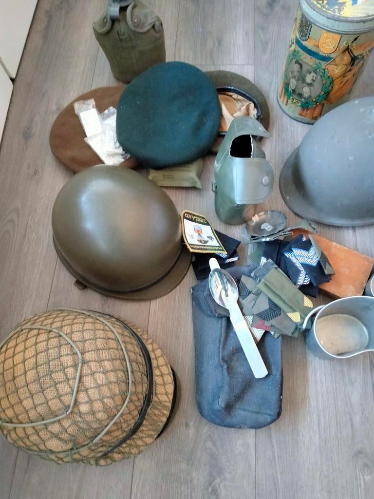 Te koop leger spullen., Ophalen of Verzenden, Nederland