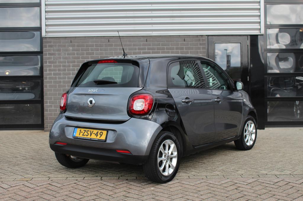 Smart Forfour 1.0 Passion / Led / Clima / Cruise / N.A.P., Gebruikt, Met garantie (alle), 4 stoelen, Origineel Nederlands