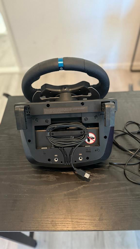 Logitech G29 Driving Force Racing Wheel voor PlayStation/PC, Ophalen, 1 speler, Racen en Vliegen, Zo goed als nieuw
