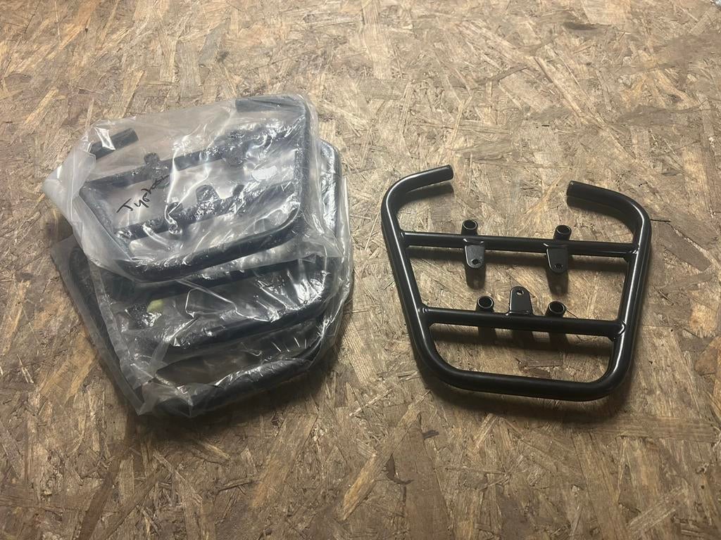 NOS typhoon oppak beugel achter drager vleugel tph nrg ntt, Ophalen of Verzenden