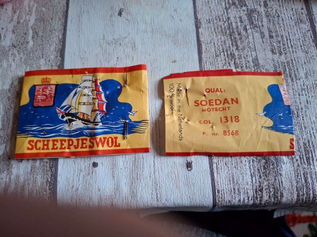 Partijtje soedan wol, Ophalen of Verzenden, Borduurgaren of Zijde