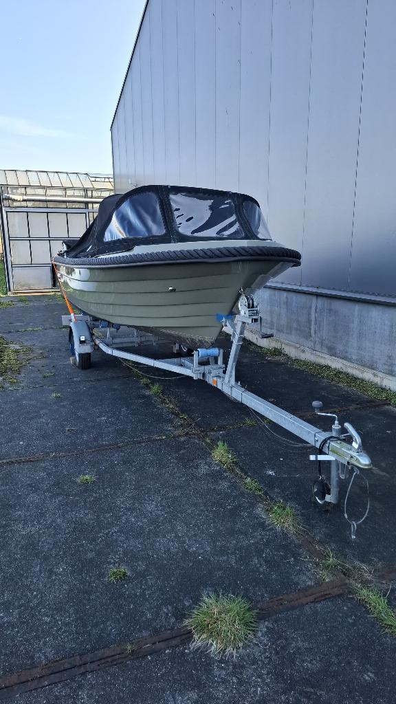 Beauty 540 Tender sloep (2021) -20 pk -trailer - Nieuwstaat!, Watersport en Boten, Ophalen, 10 tot 30 pk, Zo goed als nieuw, 3 tot 6 meter