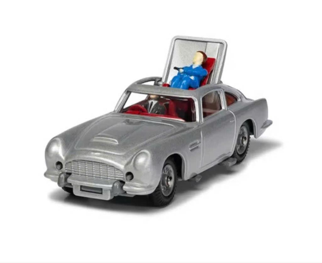 James Bond Aston Martin D.B.5 ZILVER Corgi NEW 1/46 RT26101S, Verzenden, Nieuw, Auto, Corgi