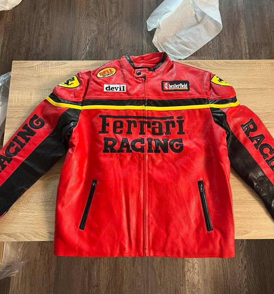 Enzo Ferrari Racing jas (maat XL) – leder look F1, Kleding | Heren, Jassen | Winter, Zo goed als nieuw, Maat 56/58 (XL), Rood