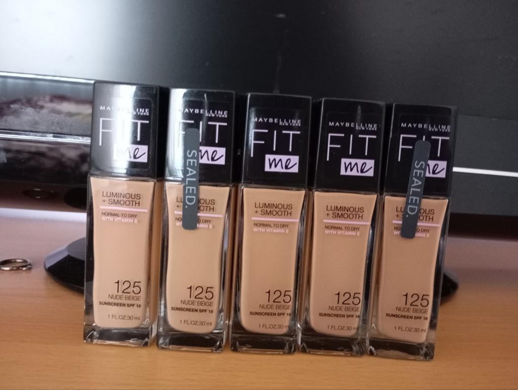 Maybelline Fit Me Foundation - Nude Beige 125 (Nieuw), Ophalen of Verzenden