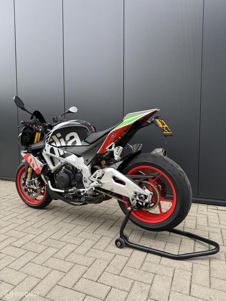 Aprilia Tuono V4 1100 Factory uit 2017 - foto 3