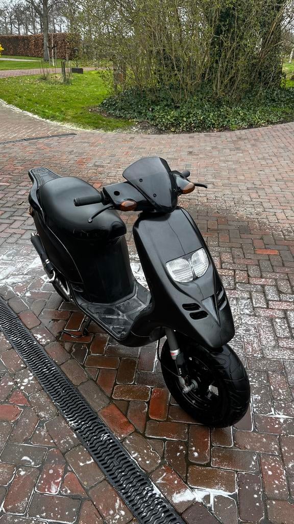 Gilera Typhoon 70cc, Fietsen en Brommers, Scooters | Piaggio, Ophalen, Tweetakt, Gebruikt, Overige modellen