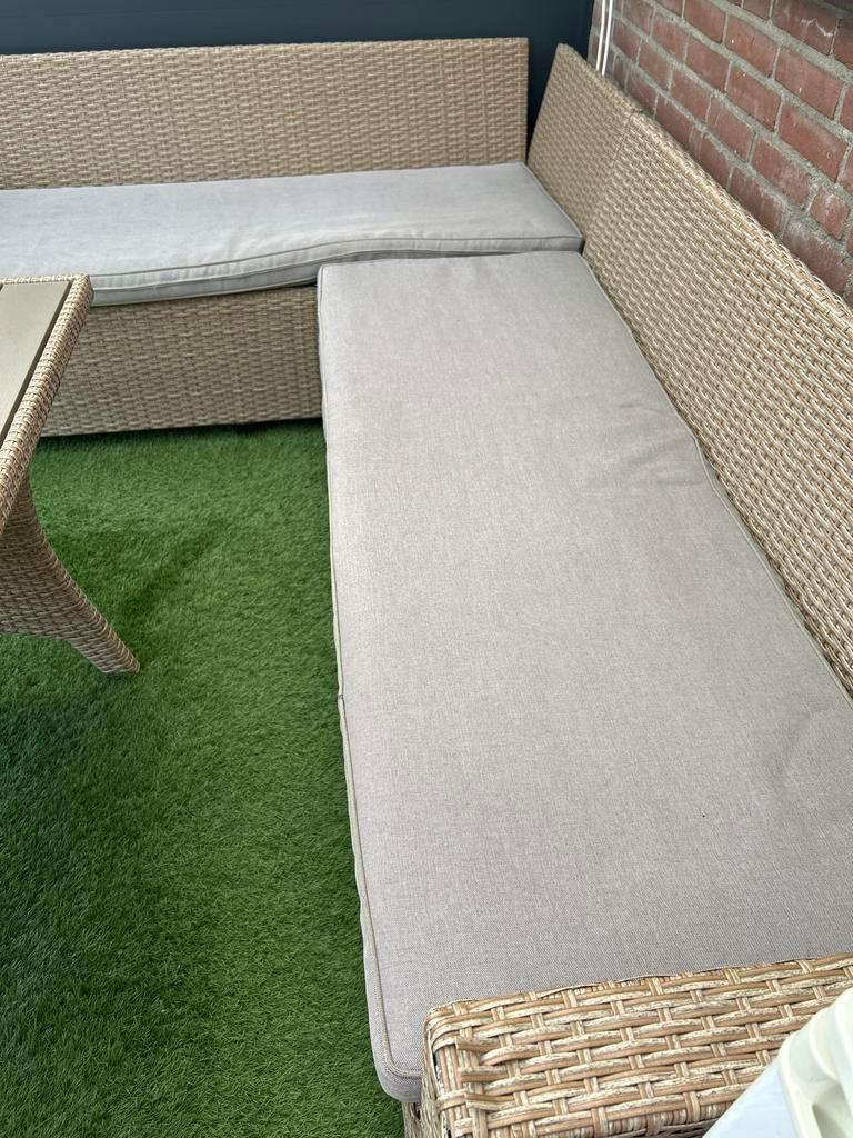 Wicker loungeset met tafel en kussens, Ophalen, 5 zitplaatsen, Gebruikt, Loungeset