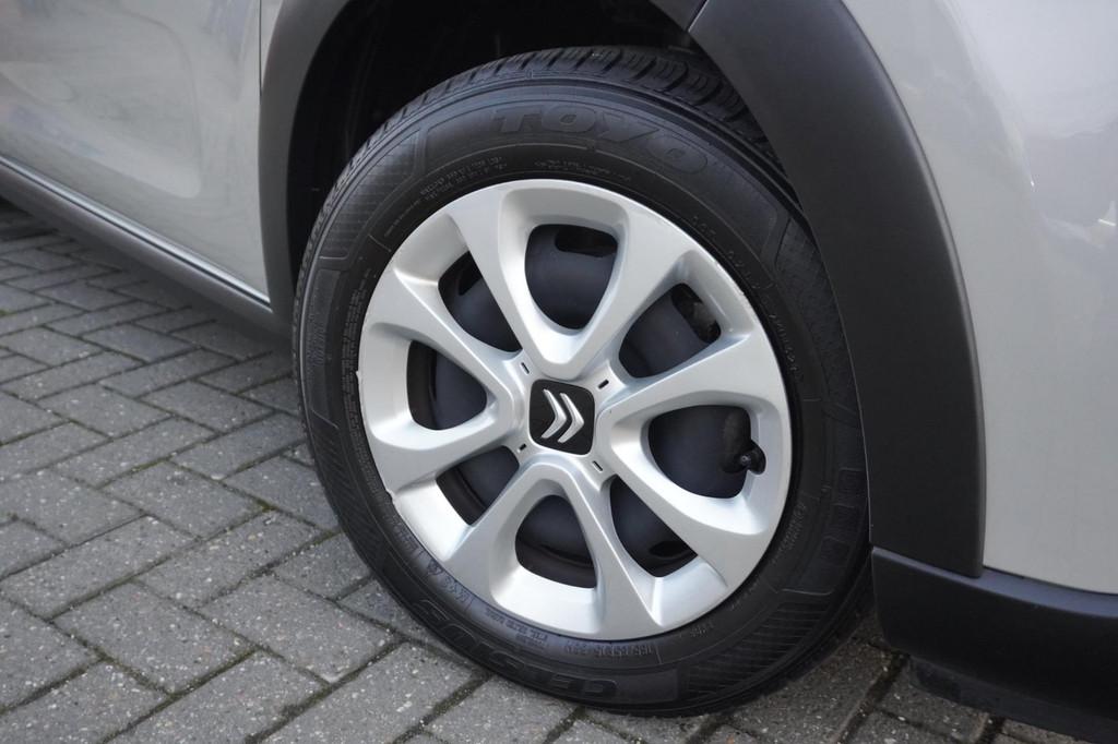 Citroen C3 1.2 Live / Cruise control / Bluetooth / DAB / NAP, Voorwielaandrijving, 83 pk, Euro 6, 1199 cc