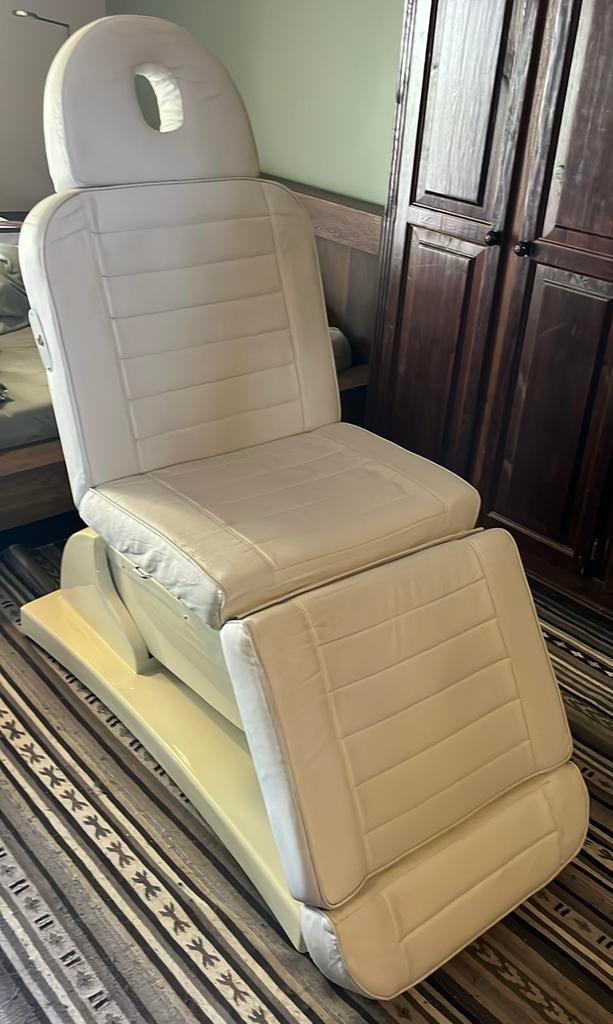 Behandelstoel / behandeltafel, Sport en Fitness, Massageproducten, Ophalen, Gebruikt, Massagetafel