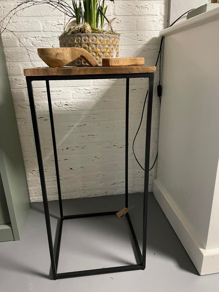 Zuil/planten tafel, Ophalen, Zo goed als nieuw