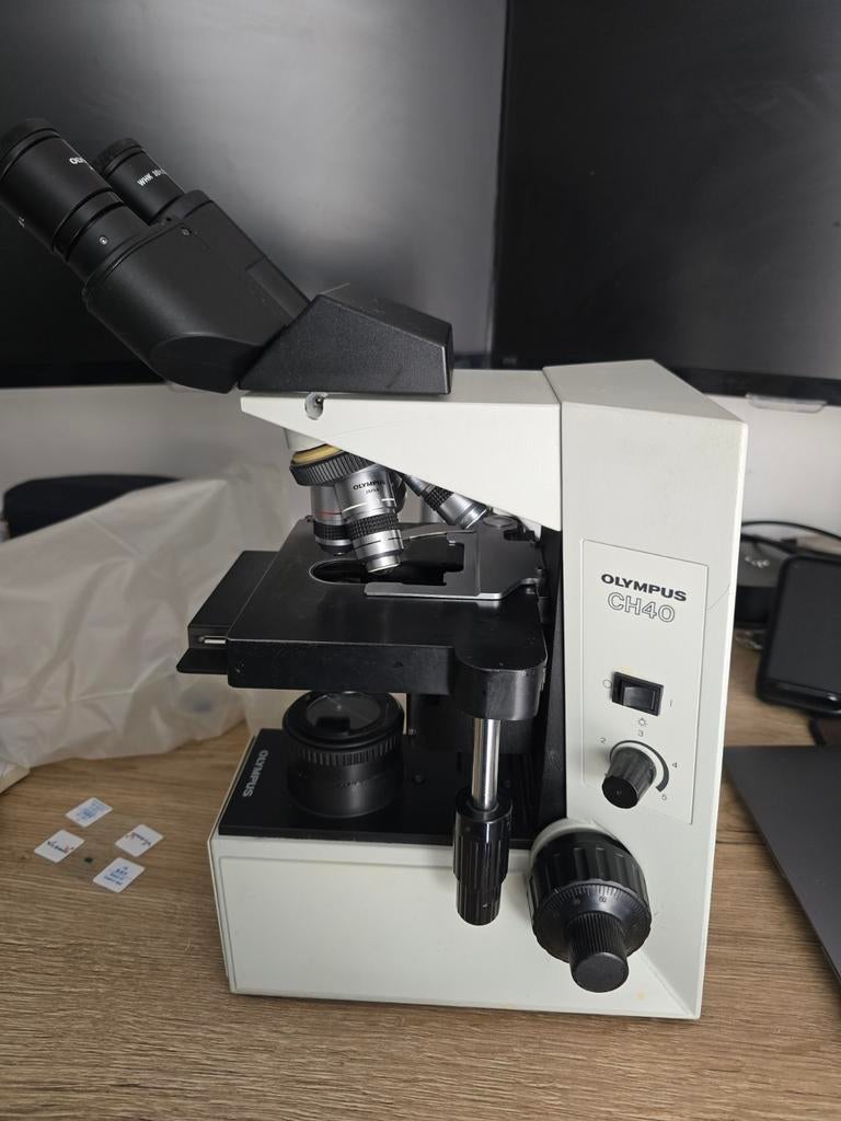 Olympus CH40 Microscoop - Goed Werkend met 5 Objectieven, Ophalen of Verzenden, Gebruikt, 1000x of meer, Biologische microscoop