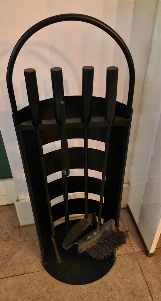 Openhaard set (Zwart van kleur), Huis en Inrichting, Haarden, Ophalen of Verzenden, Zo goed als nieuw, Vrijstaande haard, Houthaard