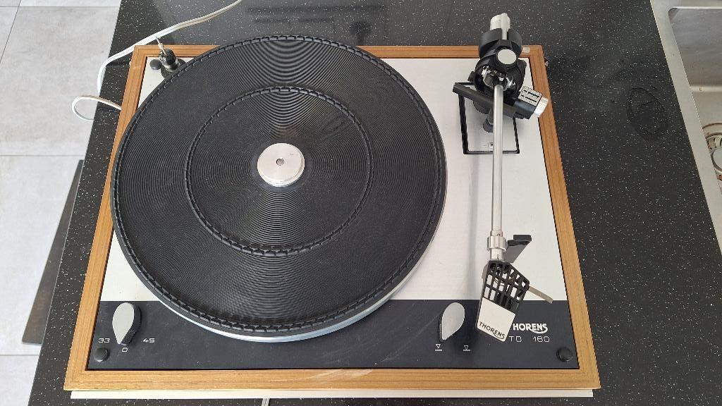 Thorens TD 160 platenspeler vintage, loopt, met stofkap, Audio, Tv en Foto, Platenspelers, Ophalen, Gebruikt, Platenspeler, Thorens