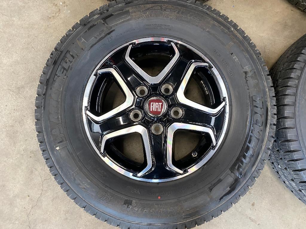 16 inch originele velgen + zomerbanden Fiat Ducato MAXI, Bestelwagen, Fiat, 16 inch, Banden en Velgen