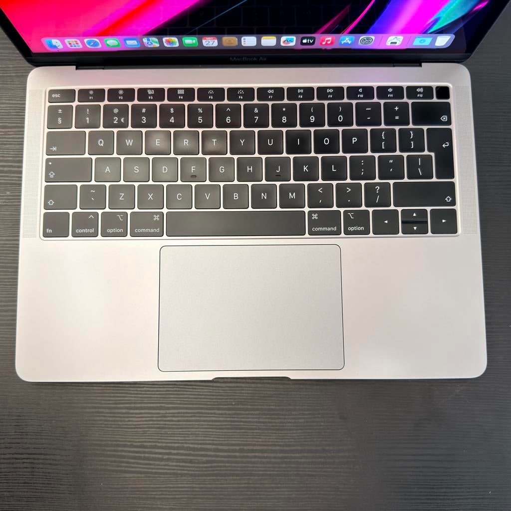 Macbook Air - 2019 - i5-  256GB - 13 inch Retina, 256 GB, 2 tot 3 Ghz, 8 GB, 13 inch