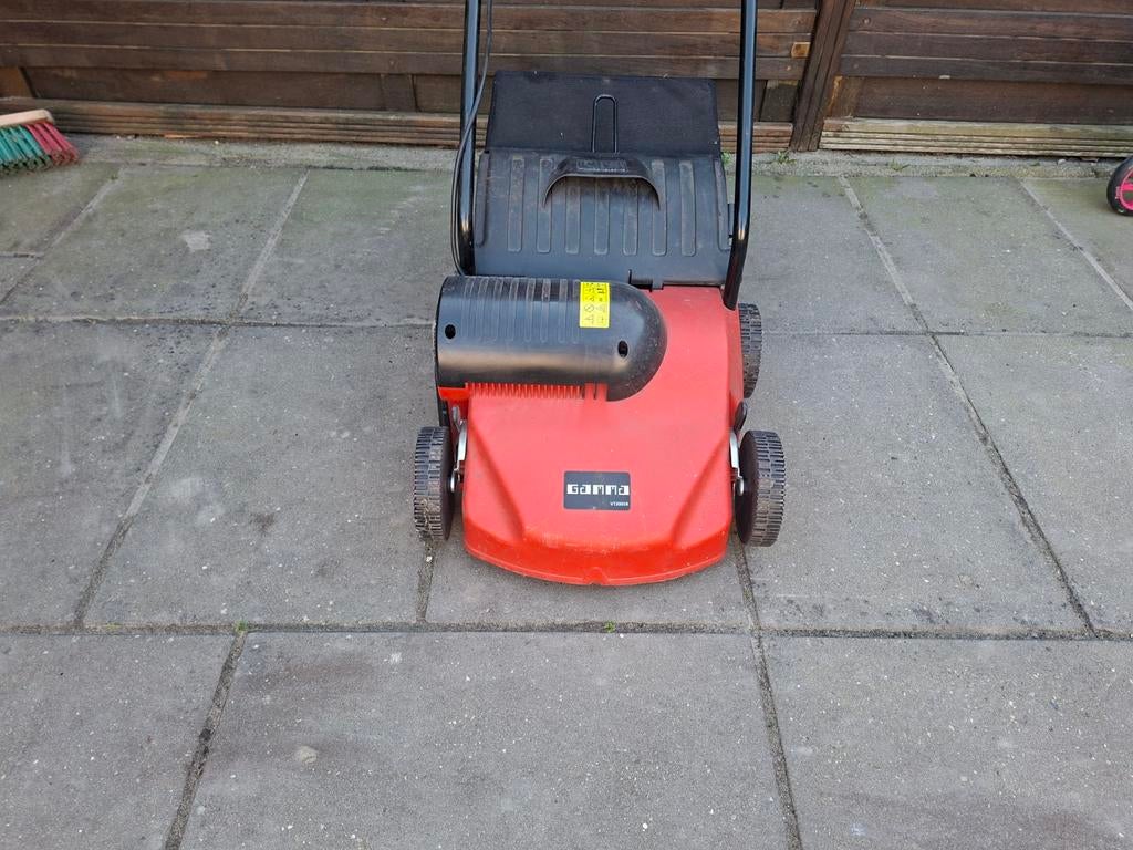 Verticuteermachine, Tuin en Terras, Verticuteermachines, Ophalen, Zo goed als nieuw, Elektrisch