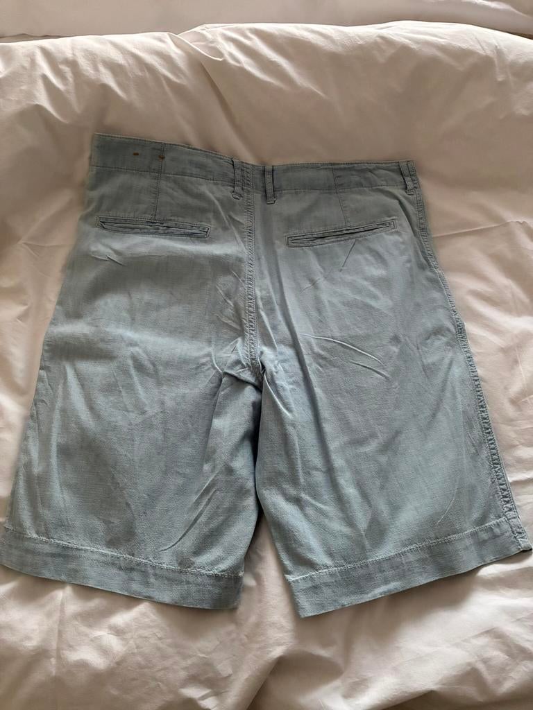 Korte broek H&M lichtblauw, Ophalen of Verzenden, Zo goed als nieuw, Blauw