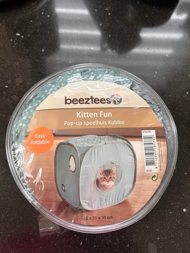 Speelhuis katten, Ophalen of Verzenden, Zo goed als nieuw