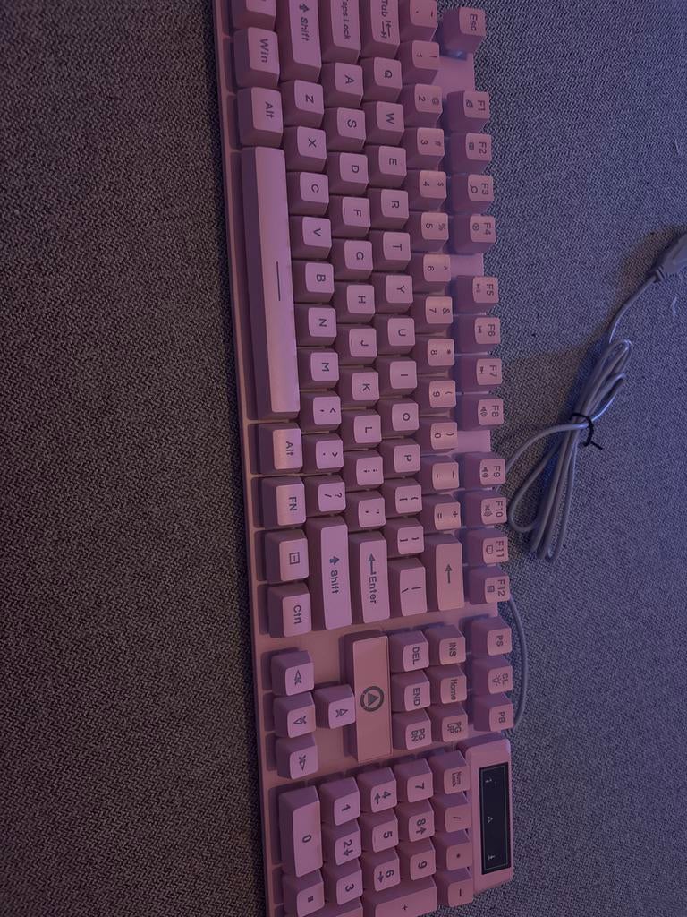 Roze Toetsenbord - Nieuwstaat, Computers en Software, Toetsenborden, Ophalen, Multimediatoetsen, Zo goed als nieuw, Qwerty