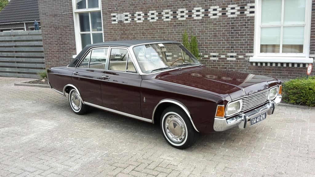 FORD TAUNUS 17M 20M 26M P7B VOORBUMPER ACHTERBUMPER IZMST, Auto-onderdelen, Ophalen of Verzenden, Achter, Ford, Bumper