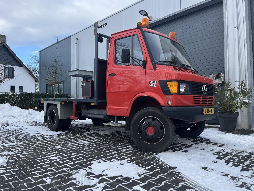 Mercedes-Benz 410 4x4, Auto's, Stof, Euro 6, 4 cilinders, 2000 kg