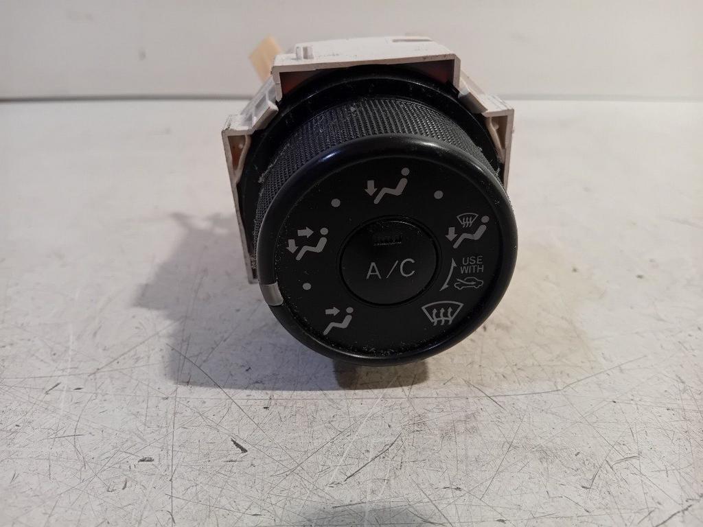 Schakelaar Toyota iQ, Onderdelen@venauto.nl, Van der Ven Autorecycling B.V., Gebruikt, Ettenseweg 76, 4706 PB Roosendaal, The Netherlands