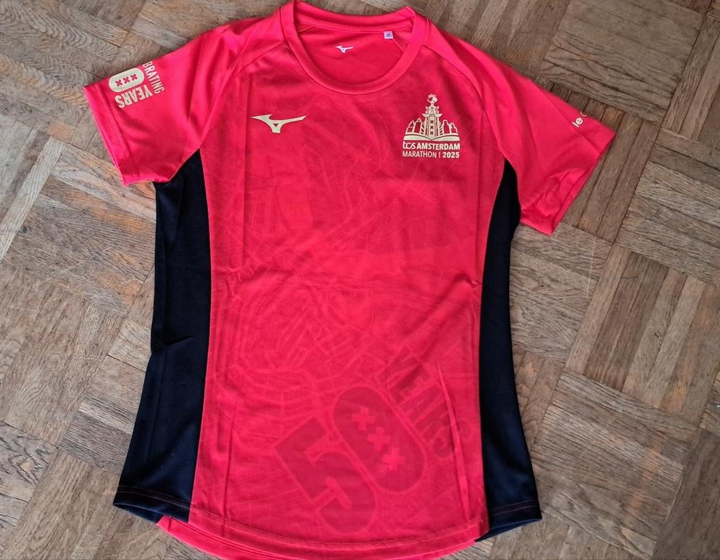 Amsterdam marathon 2025 dames shirt maat M, nieuw ongedragen, Ophalen, Nieuw, Kleding, Overige merken