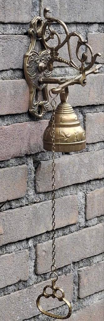 Kloosterbel. Geornamenteerd.  Messing., Antiek en Kunst, Ophalen