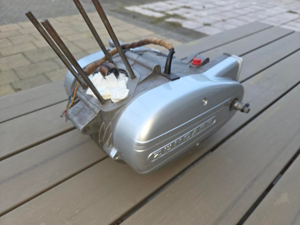 Tekoop Compleet gereviseerd ks125 blok, Ophalen of Verzenden, Zo goed als nieuw, Blok