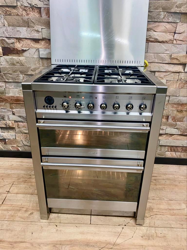 Luxe Smeg Fornuis 4 pits met 2 ovens Incl. Achterwand 70x60, 60 cm of meer, Fornello Esperta, Ophalen of Verzenden, Zo goed als nieuw