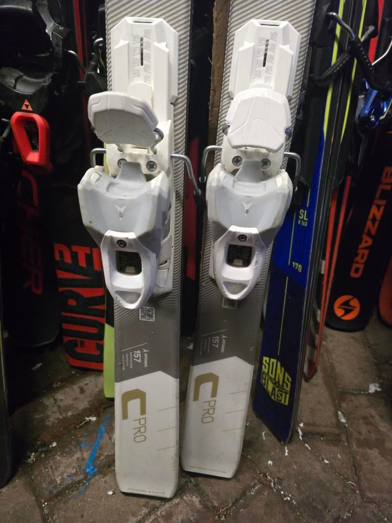 158cm ATOMIC CLOUD C PRO DAMES CARVE SKIS, 140 tot 160 cm, Ophalen of Verzenden, Zo goed als nieuw, Carve