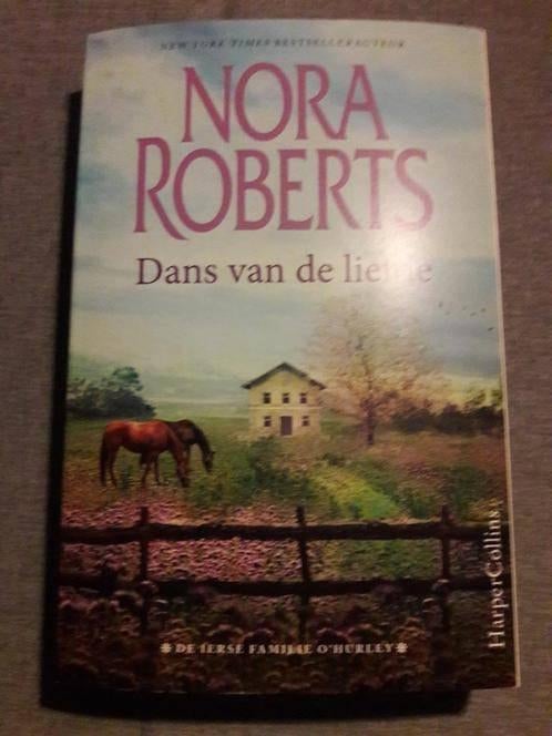 p3 Dans van de liefde - Nora Roberts, Ophalen of Verzenden, Zo goed als nieuw