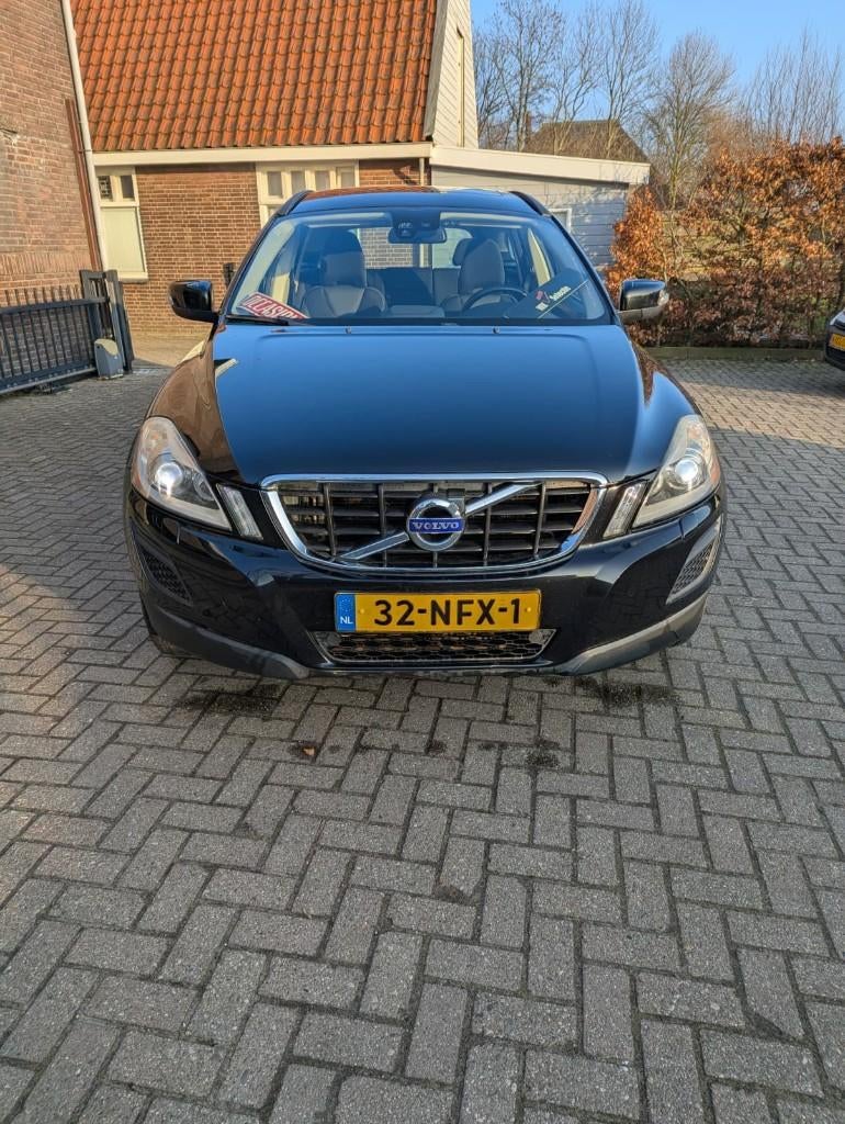 Volvo XC60 Powershift 2010 zwart weinig km/pano/trekhaak, Zwart, 4 cilinders, Leder en Stof, Zwart