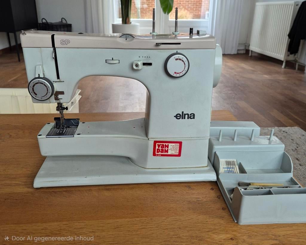Elna Naaimachine -  Functioneel, Hobby en Vrije tijd, Naaimachines en Toebehoren, Gebruikt, Naaimachine, Overige merken, Ophalen