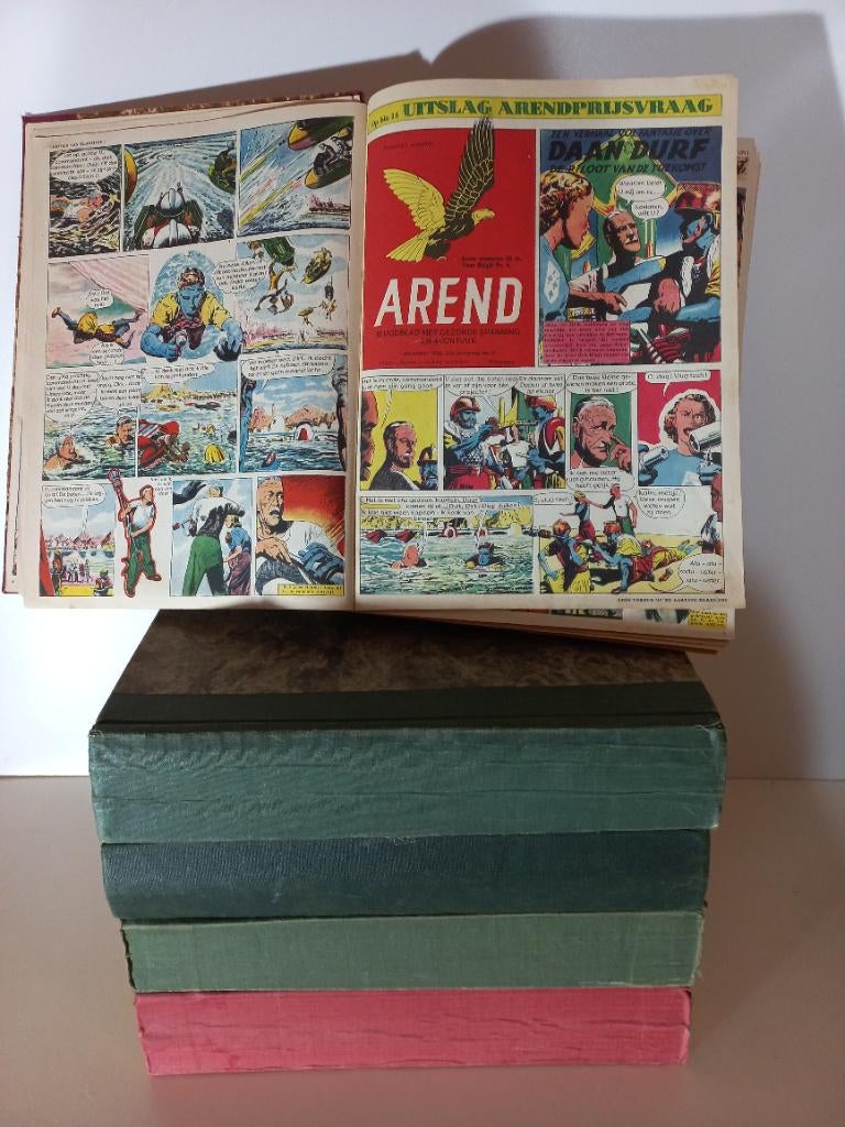 AREND WEEKBLAD JAARGANG 1 t/m 5 ( 1955_1959 ), Boeken, Complete serie of reeks, Ophalen of Verzenden, Gelezen