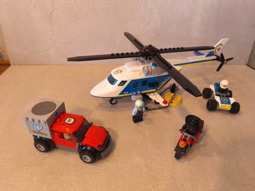 Lego City Politie Helikopter Achtervolging 60243, Ophalen of Verzenden, Zo goed als nieuw, Complete set, Lego