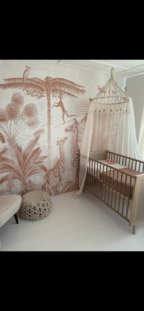 Eiken/riet ledikant en commode boho style, Kinderen en Baby's, Kinderkamer | Commodes en Kasten, Ophalen, Gebruikt, 50 tot 70 cm