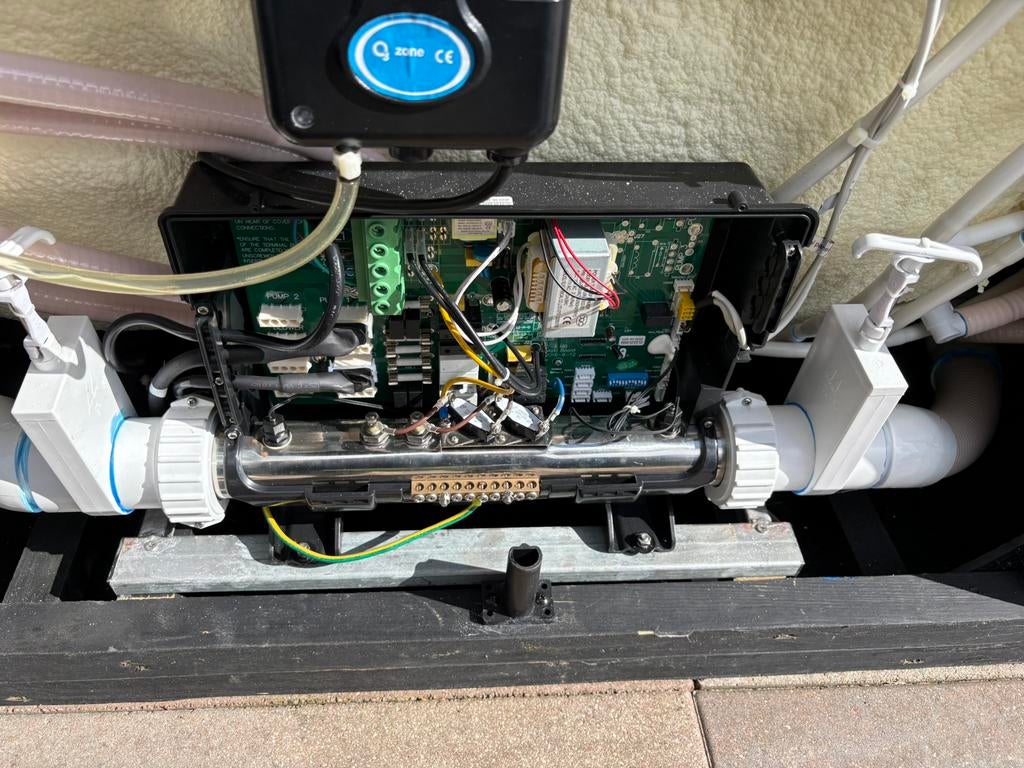 JACCUZI MONTEUR MET TIJD 24/7 binnen 2 dagen tijd !, Tuin en Terras, Bubbelbaden en Hottubs, Ophalen of Verzenden, Zo goed als nieuw