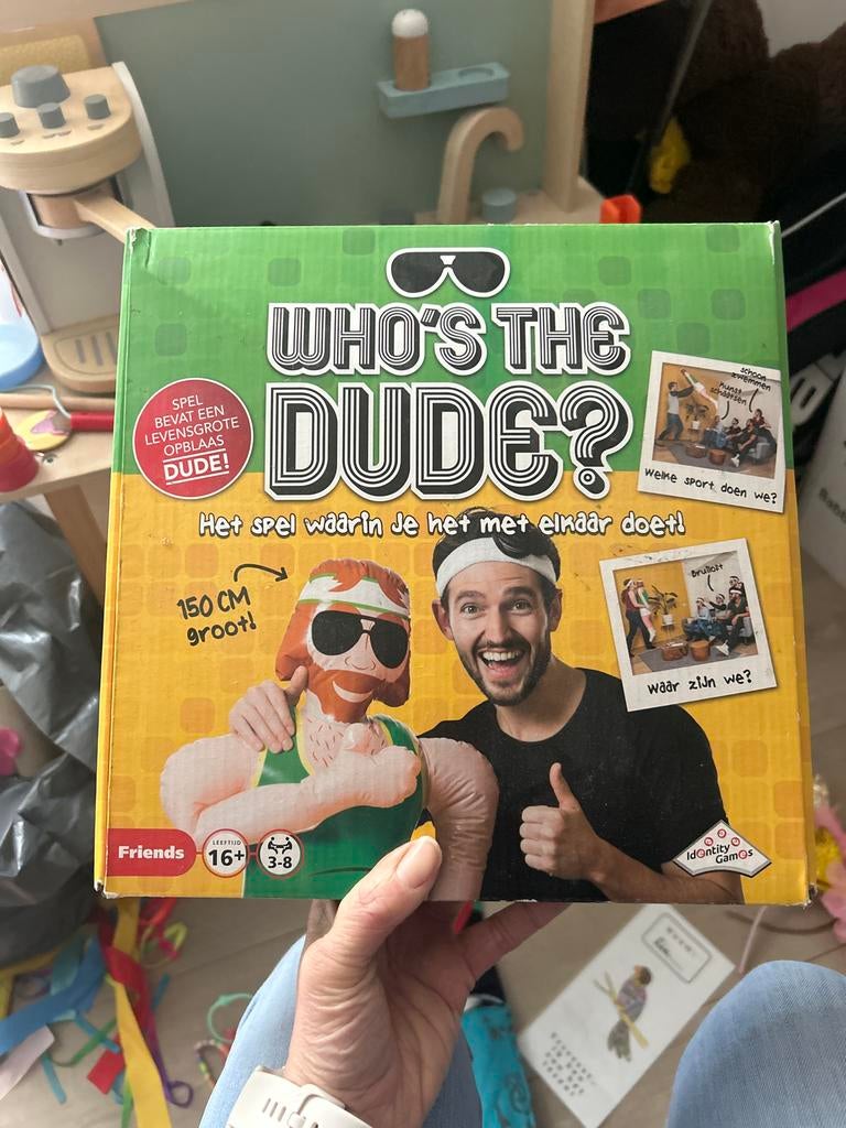 Who's The Dude? Gezelschapsspel met opblaas Dude, Hobby en Vrije tijd, Gezelschapsspellen | Bordspellen, Drie of vier spelers