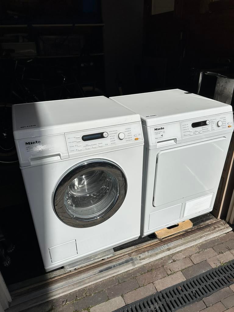 ZGAN MIELE WAS/DROOG COMBINATIE, Ophalen, Zo goed als nieuw, Voorlader, 85 tot 90 cm