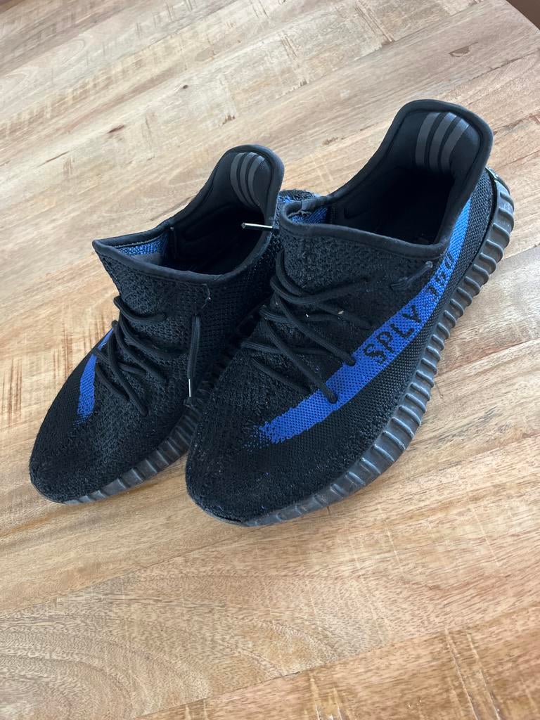 Yeezy SPLY 350 Zwart Blauw Sneakers - maat 41,5, Ophalen of Verzenden, Gedragen, Zwart, Sneakers of Gympen